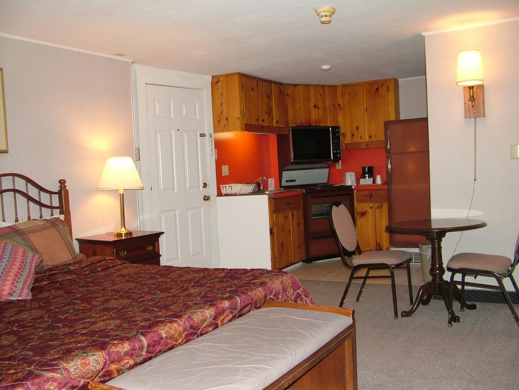 All Seasons Motel Ludlow Room photo